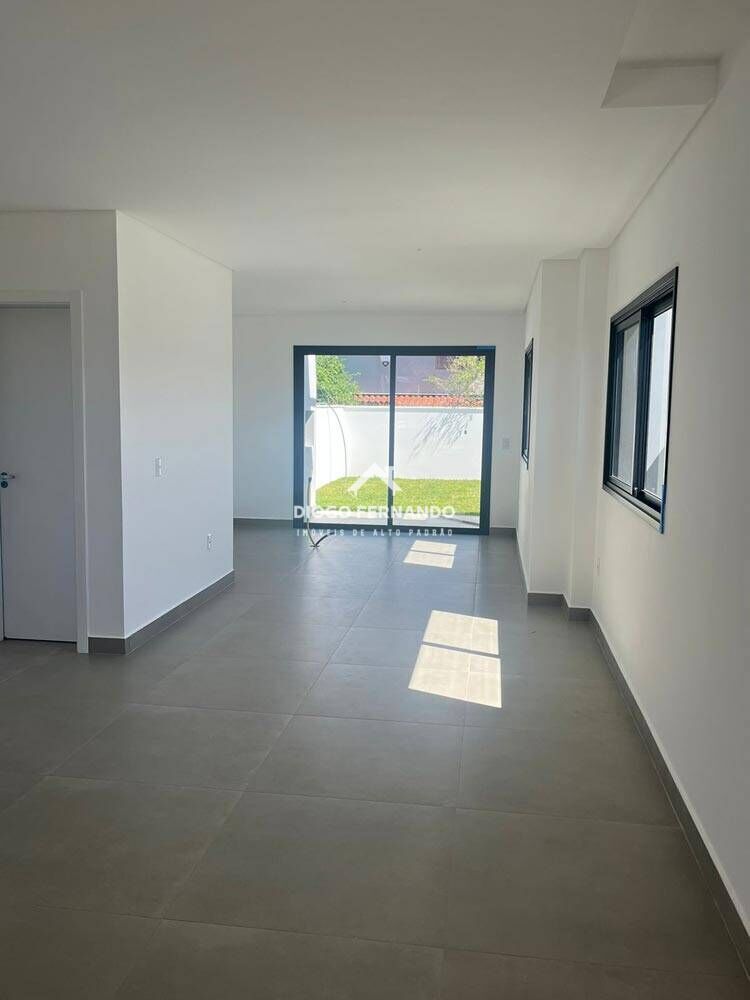 Casa à venda com 3 quartos, 157m² - Foto 5