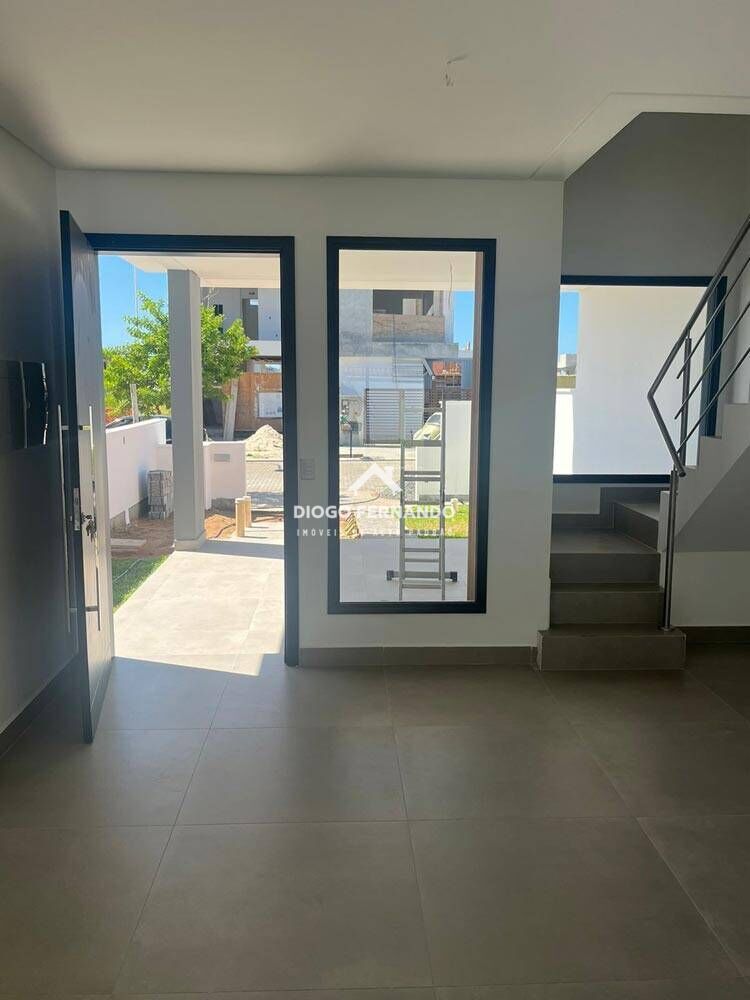 Casa à venda com 3 quartos, 157m² - Foto 4