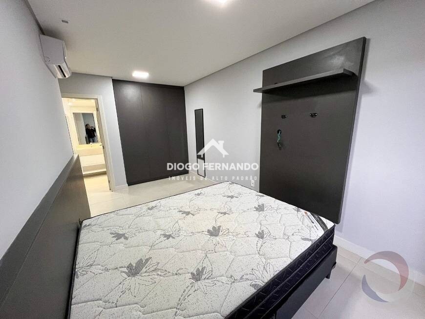 Apartamento à venda com 3 quartos, 97m² - Foto 11