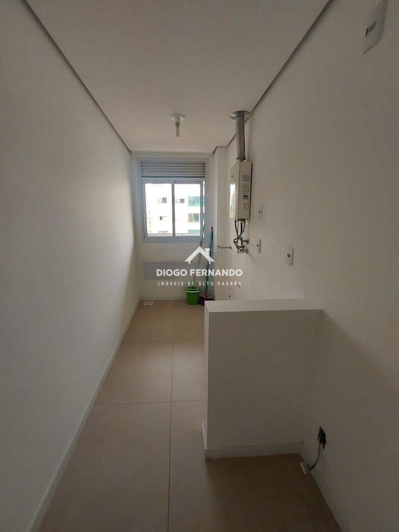 Apartamento à venda com 3 quartos, 124m² - Foto 17