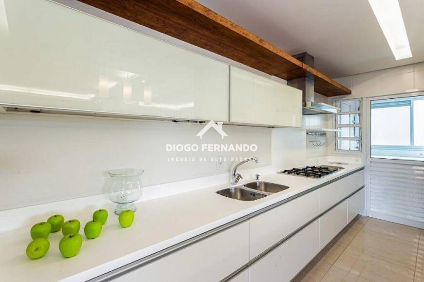 Apartamento à venda com 3 quartos, 127m² - Foto 17