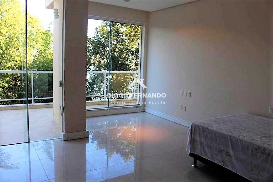 Casa à venda com 3 quartos, 1000m² - Foto 9