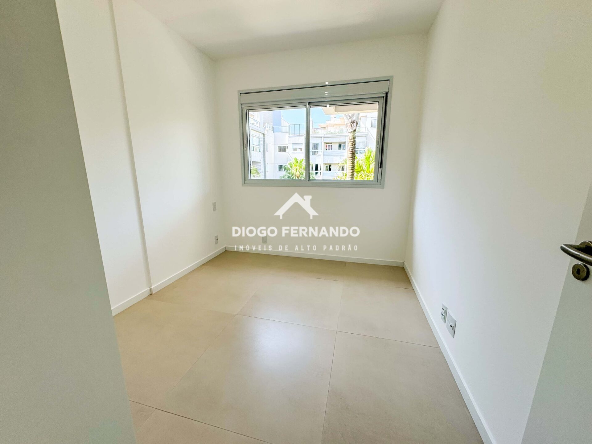 Apartamento à venda com 1 quarto, 57m² - Foto 10