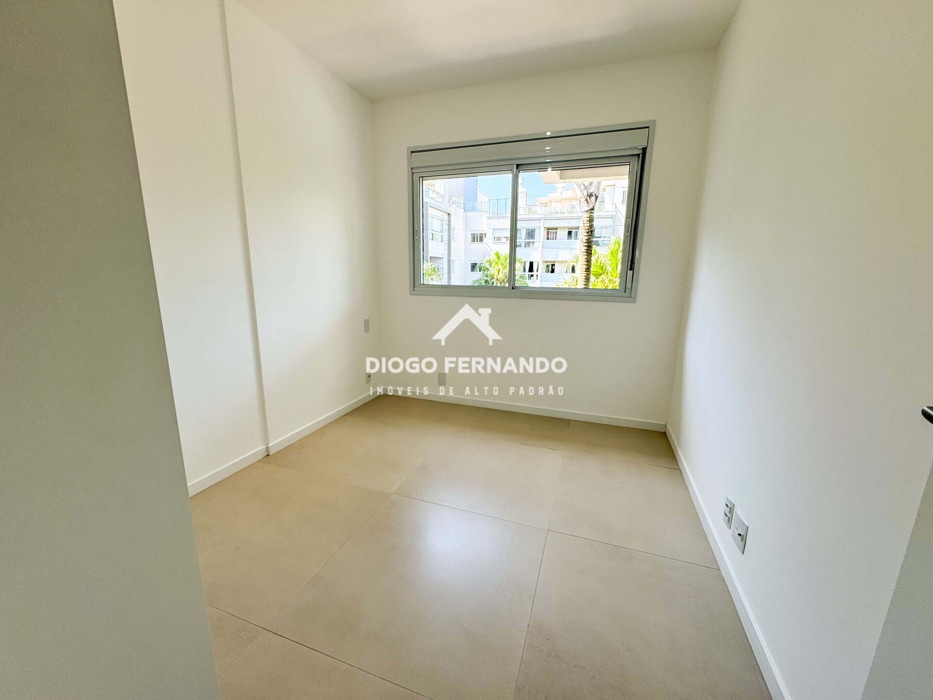 Apartamento à venda com 1 quarto, 57m² - Foto 9