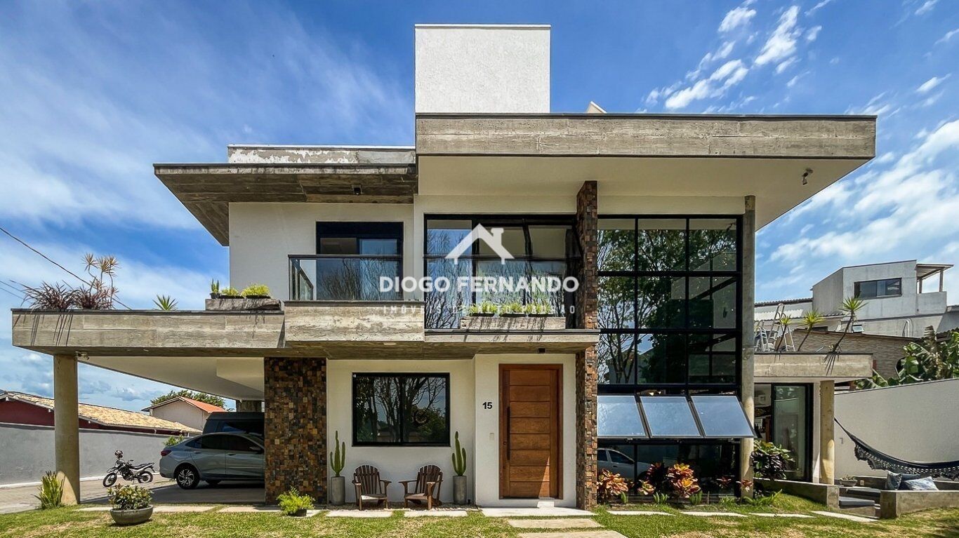 Casa, 4 quartos, 275 m² - Foto 1