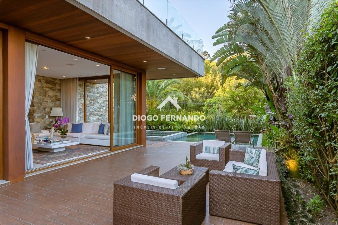 Casa de Condomínio à venda com 3 quartos, 751m² - Foto 4