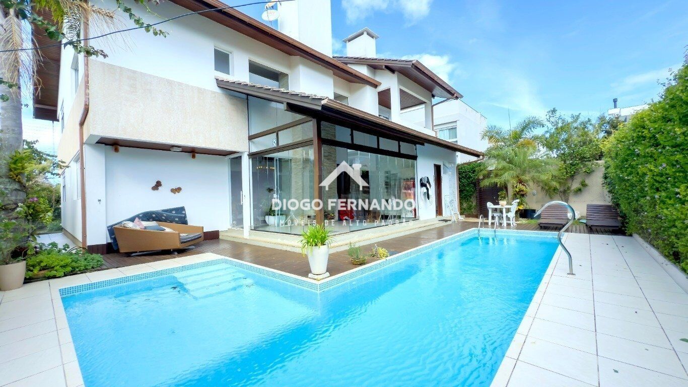 Casa, 5 quartos, 312 m² - Foto 1