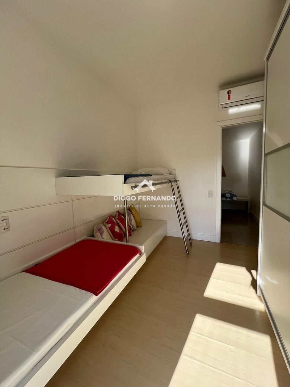 Apartamento à venda com 3 quartos, 98m² - Foto 11