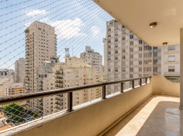 Apartamento à venda com 4 quartos, 246m² - Foto 1