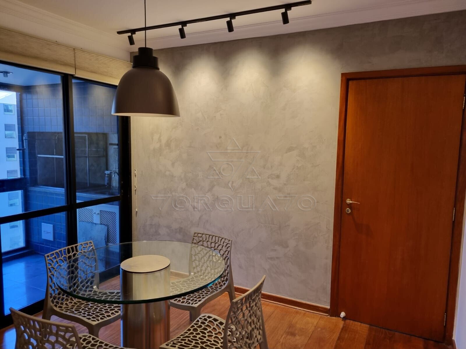 Apartamento à venda com 4 quartos, 240m² - Foto 4