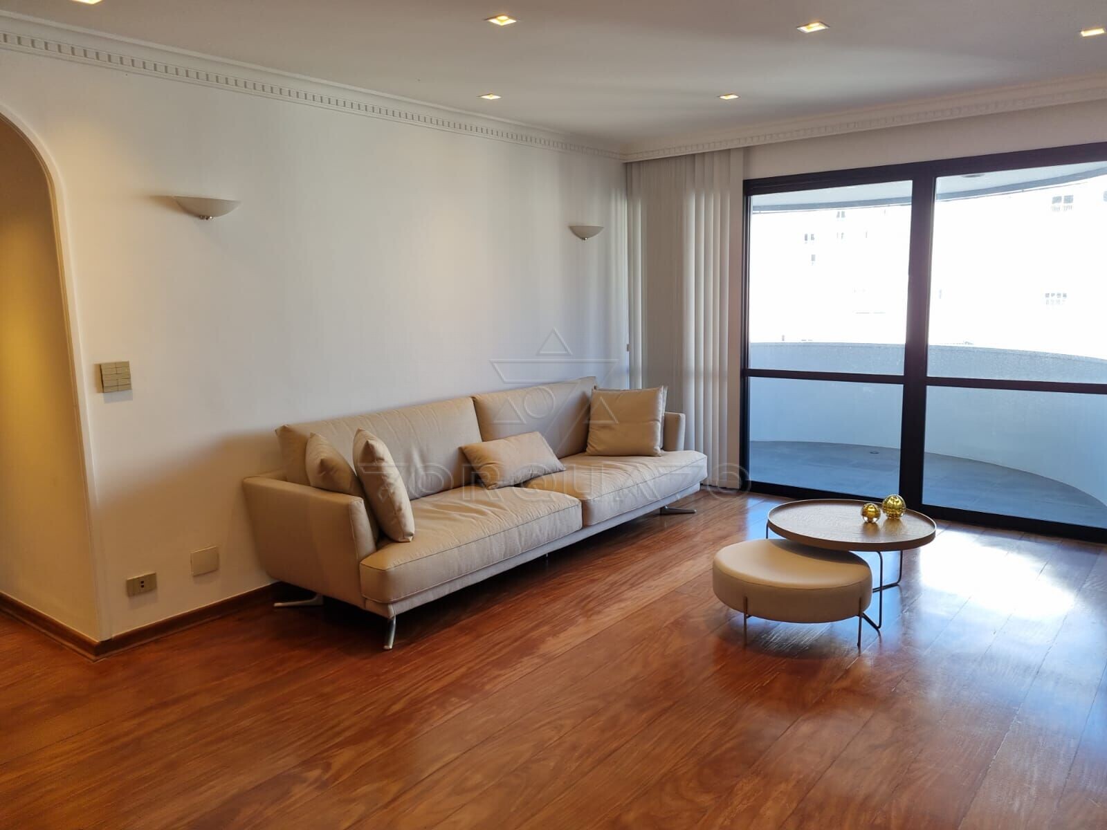 Apartamento à venda com 4 quartos, 240m² - Foto 3