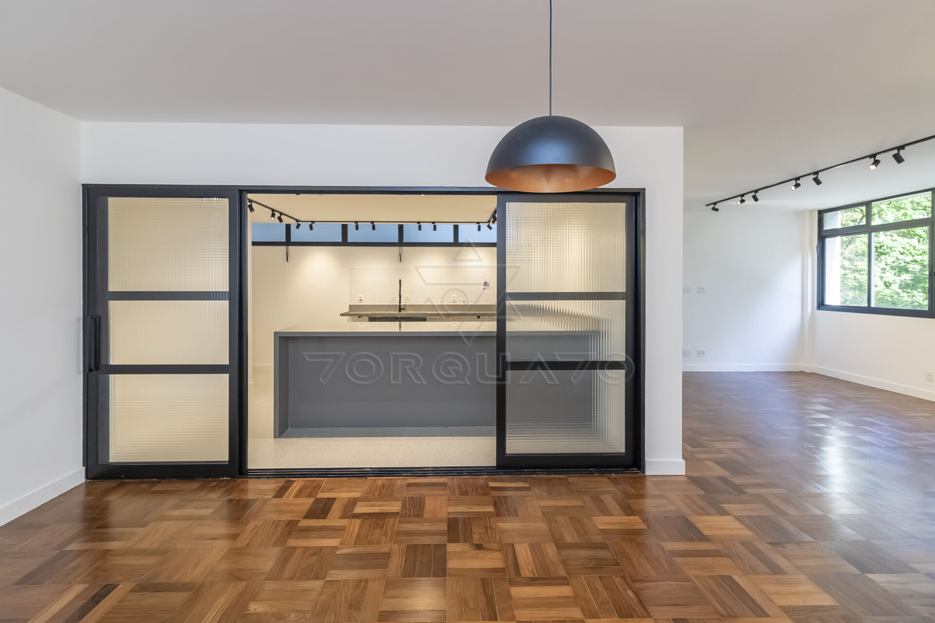 Apartamento à venda com 3 quartos, 231m² - Foto 7