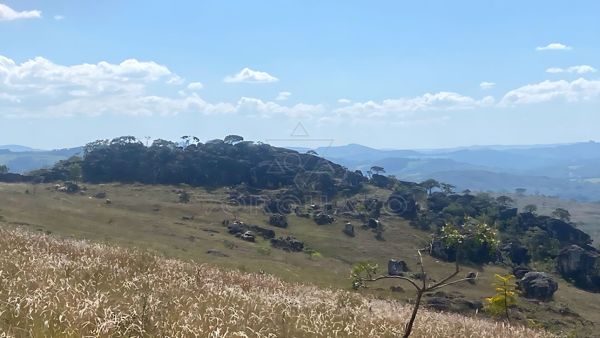 Fazenda à venda, 1000000m² - Foto 1