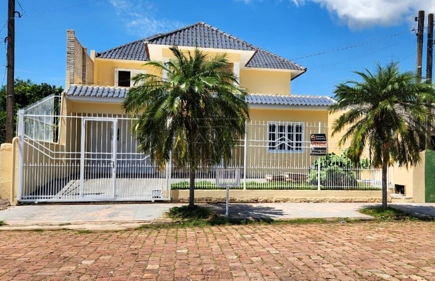 Sobrado à venda com 5 quartos, 253m² - Foto 1