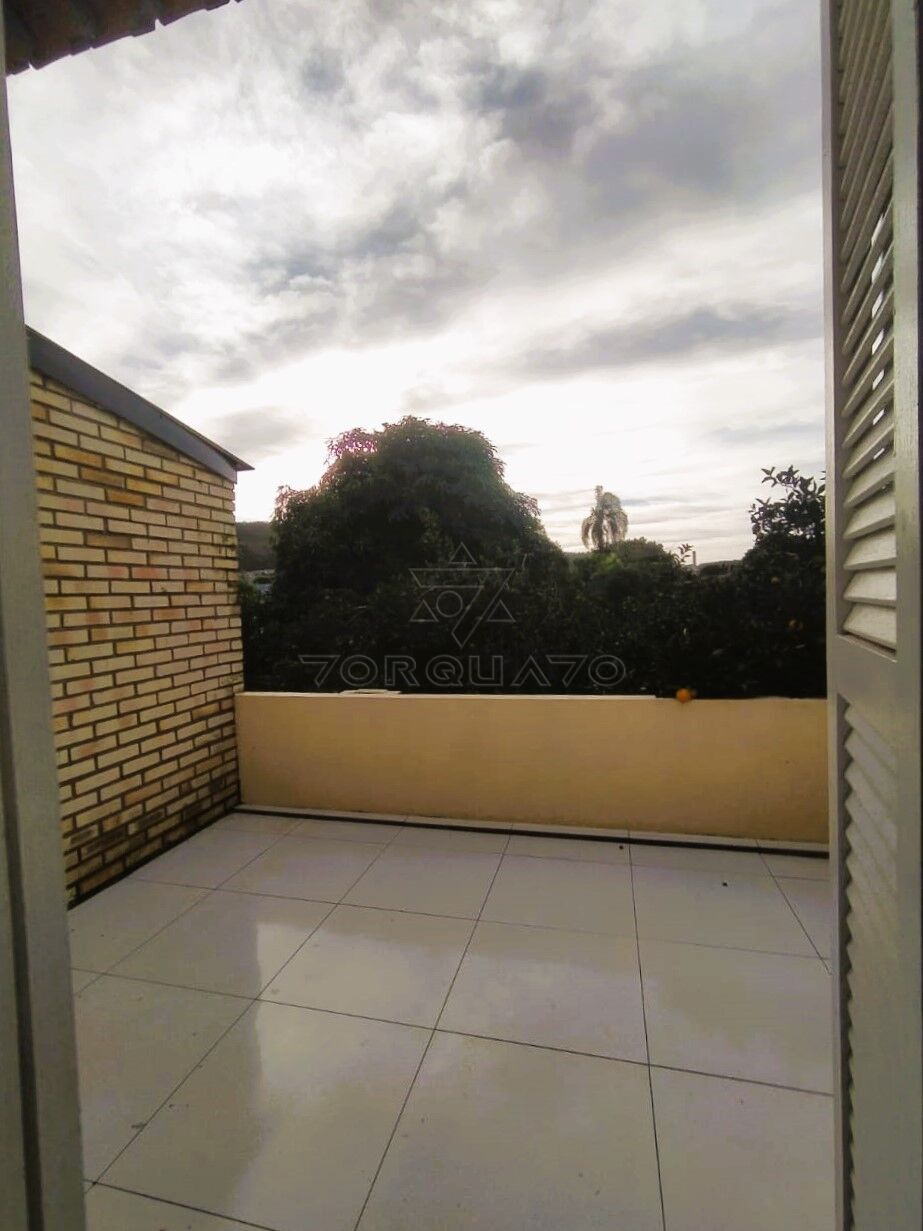 Sobrado à venda com 5 quartos, 253m² - Foto 12