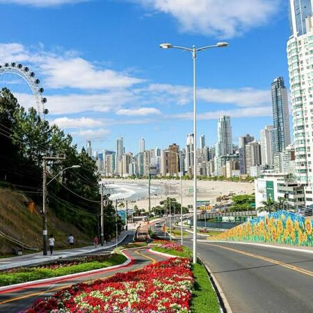 Imóveis no Litoral de Santa Catarina: Explicando o Paraíso