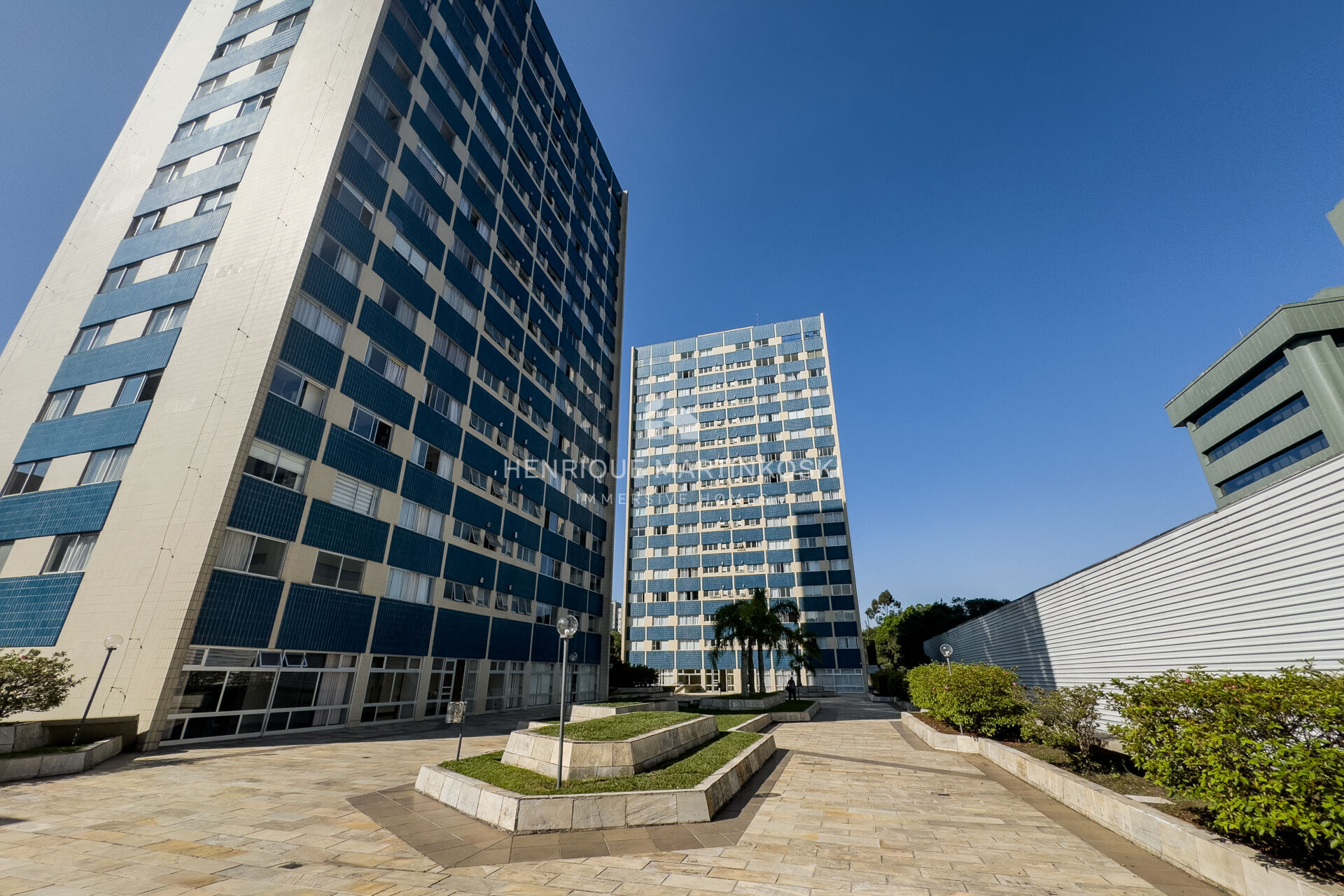 Apartamento à venda com 2 quartos, 80m² - Foto 39