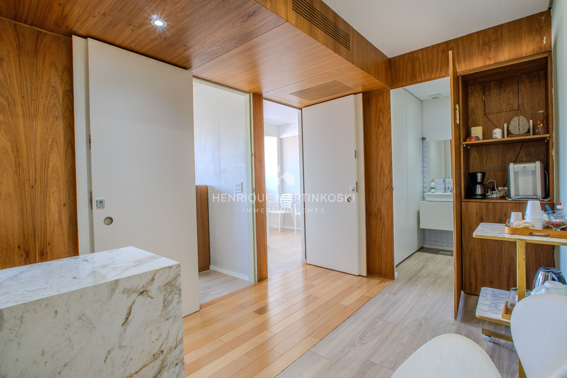 Conjunto Comercial-Sala à venda com 2 quartos, 42m² - Foto 1