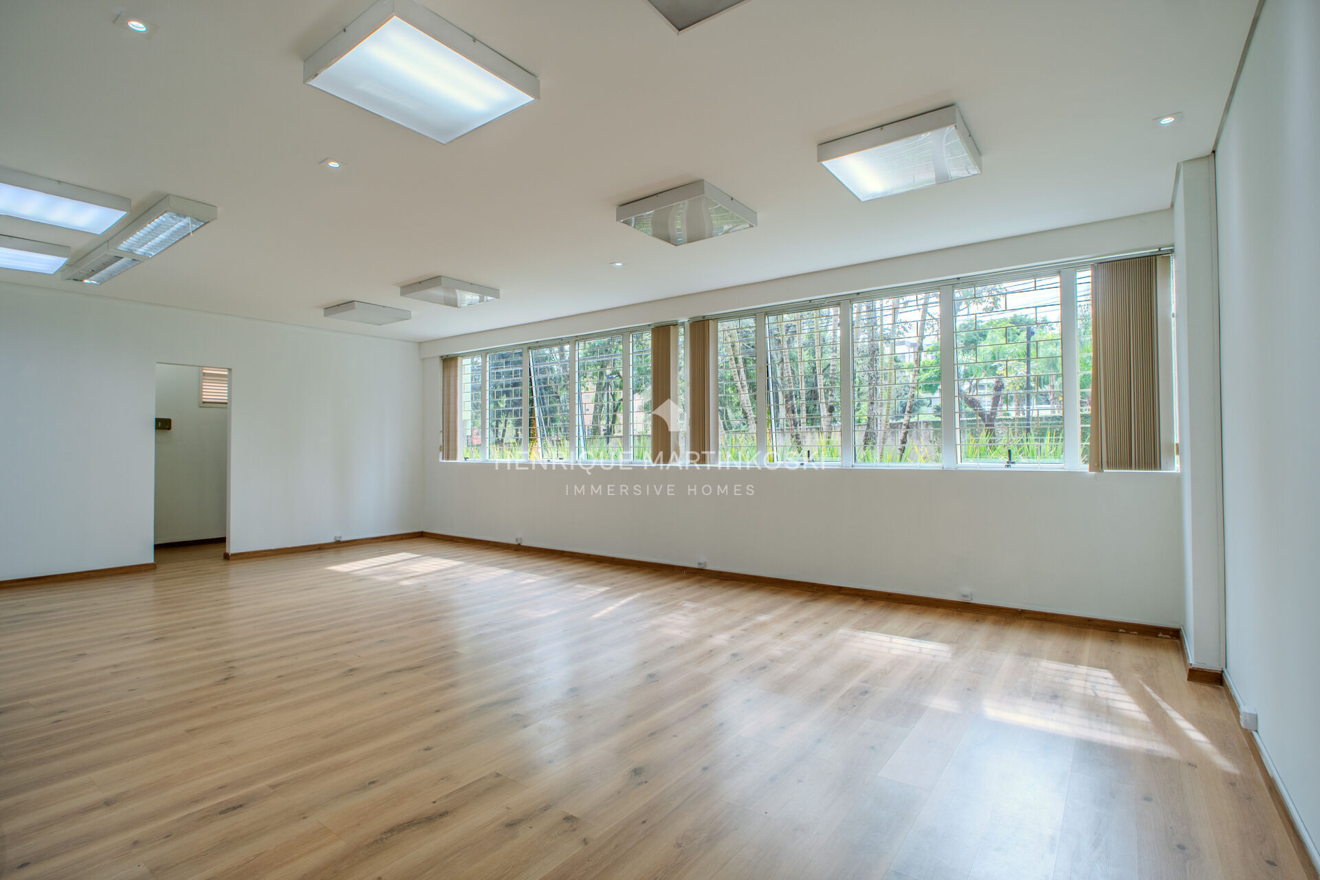 Conjunto Comercial-Sala à venda com 1 quarto, 56m² - Foto 1