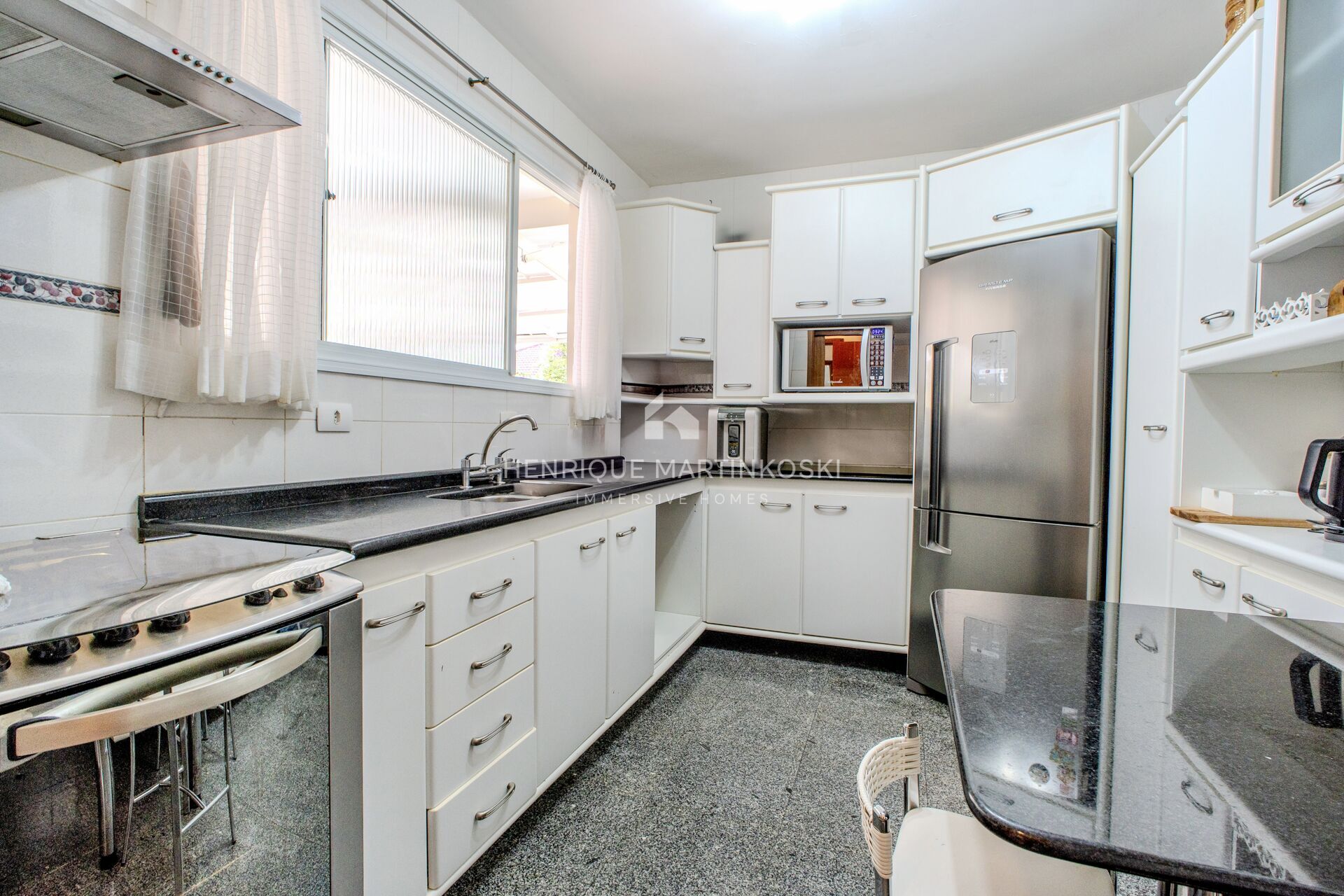 Casa de Condomínio à venda com 4 quartos, 265m² - Foto 18