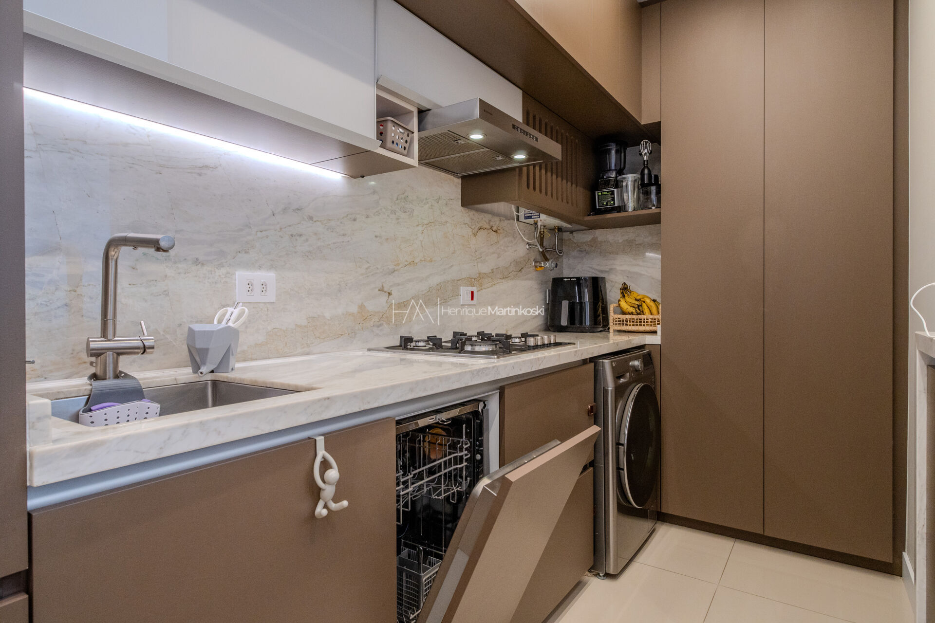 Apartamento à venda com 3 quartos, 80m² - Foto 9