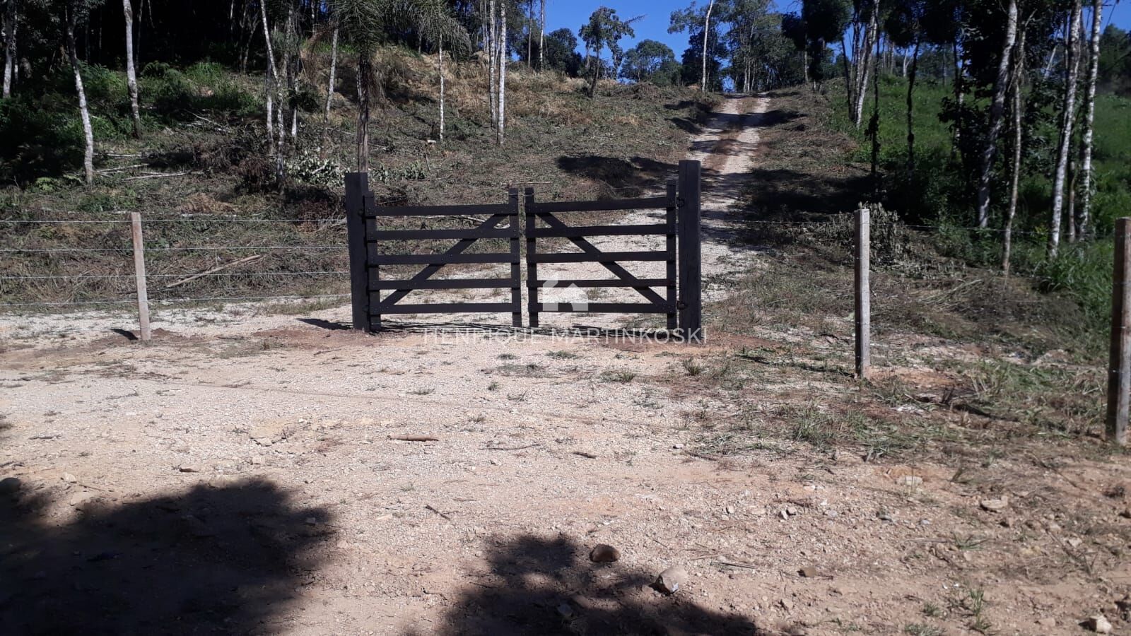 Chácara à venda com 1 quarto, 58665m² - Foto 1
