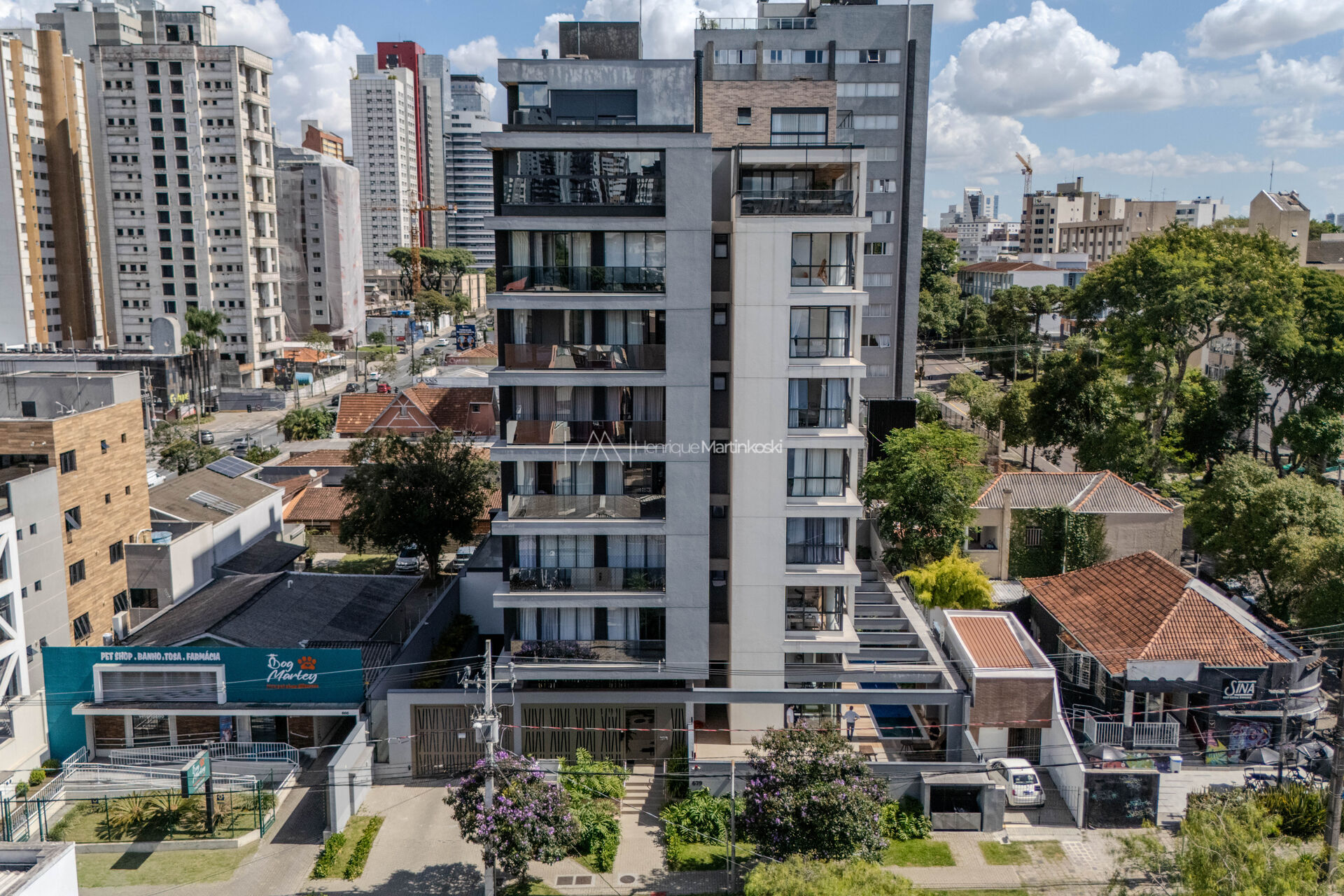 Apartamento à venda com 3 quartos, 150m² - Foto 1