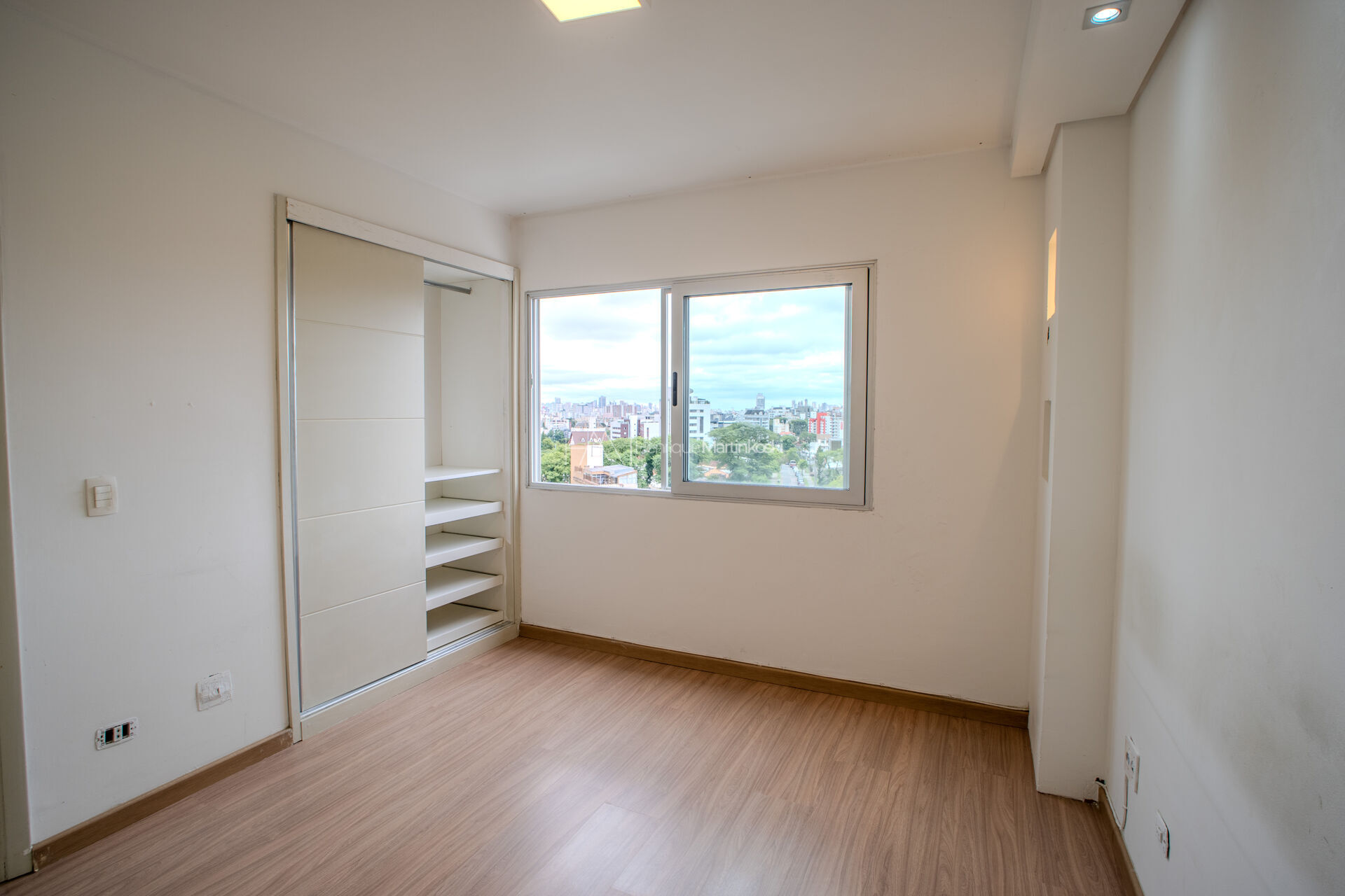 Apartamento à venda com 3 quartos, 79m² - Foto 31