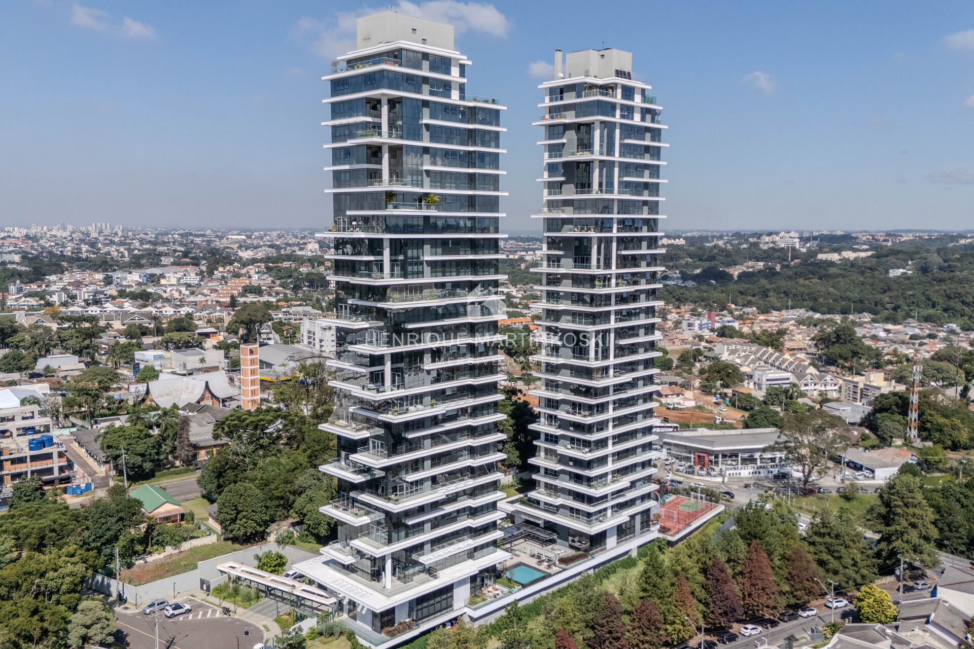Apartamento à venda com 4 quartos, 245m² - Foto 3