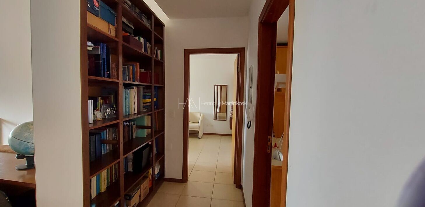 Casa à venda com 3 quartos, 277m² - Foto 10