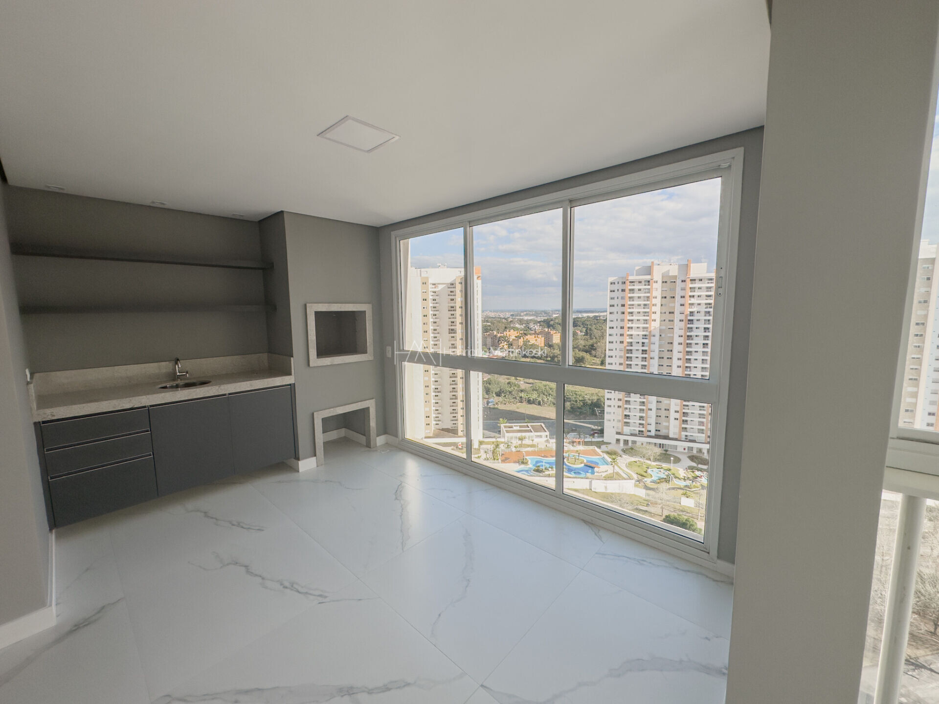 Apartamento à venda com 4 quartos, 131m² - Foto 12