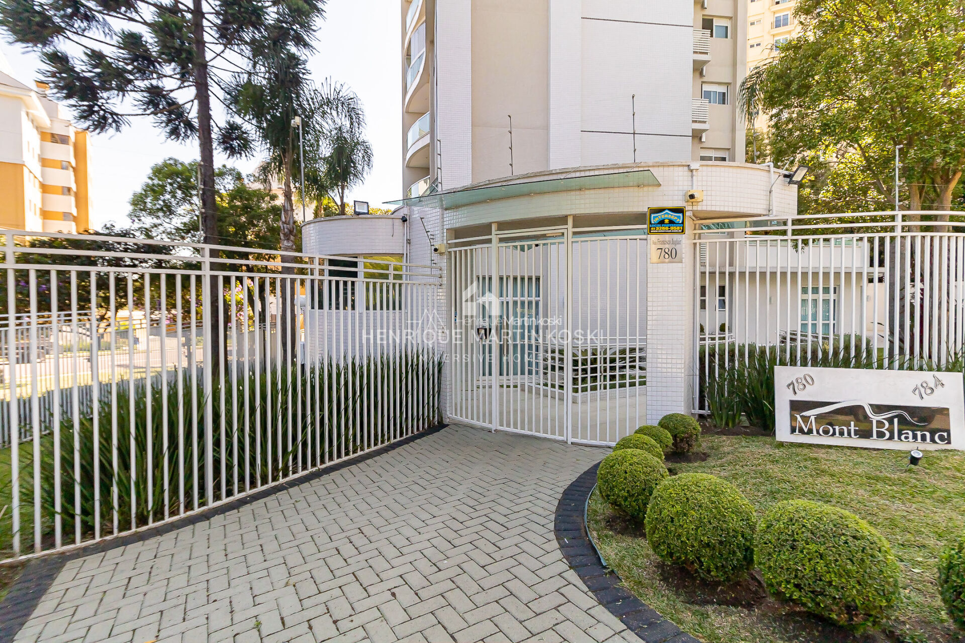 Apartamento à venda com 3 quartos, 123m² - Foto 37