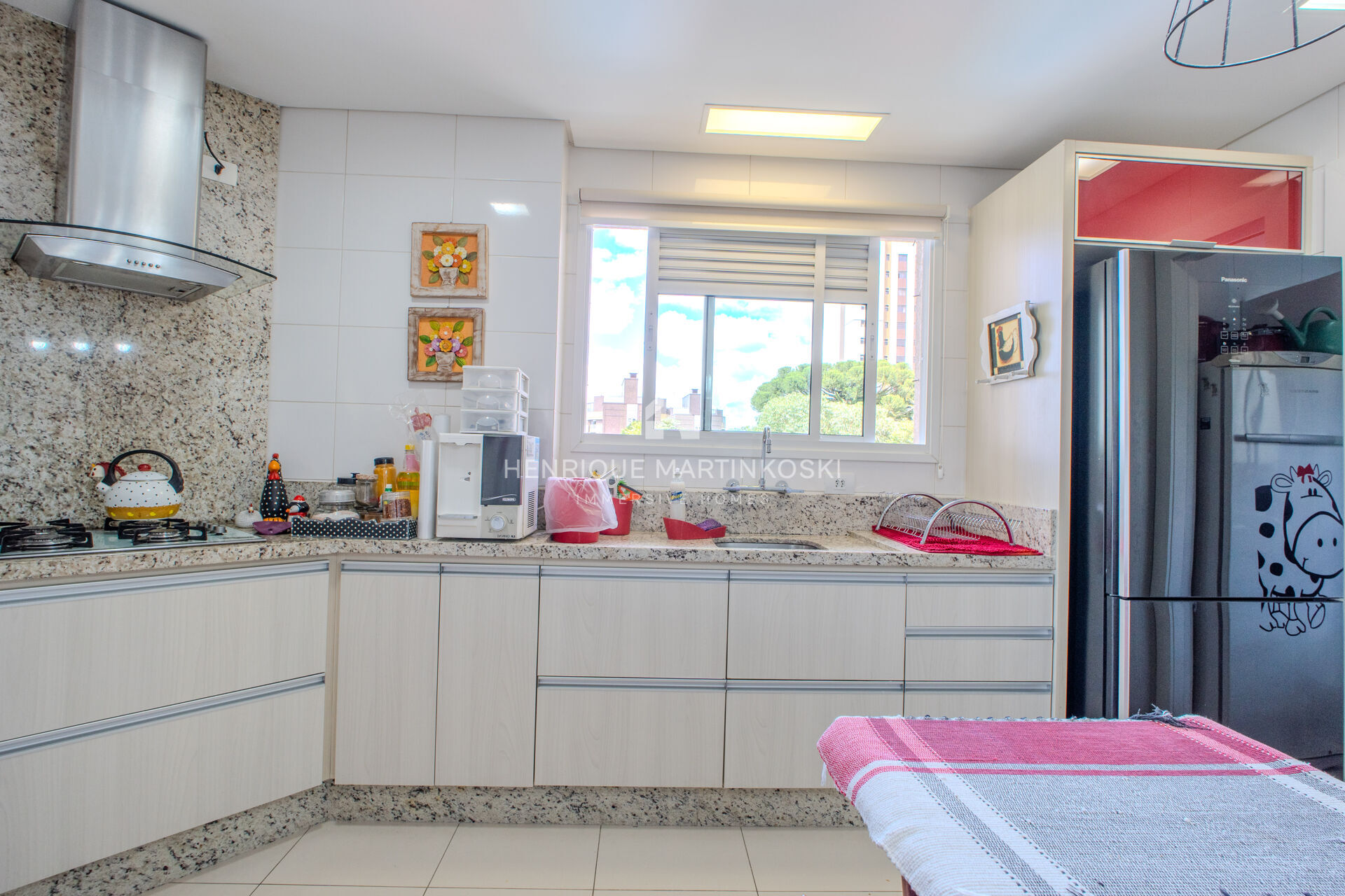 Apartamento à venda com 3 quartos, 123m² - Foto 2