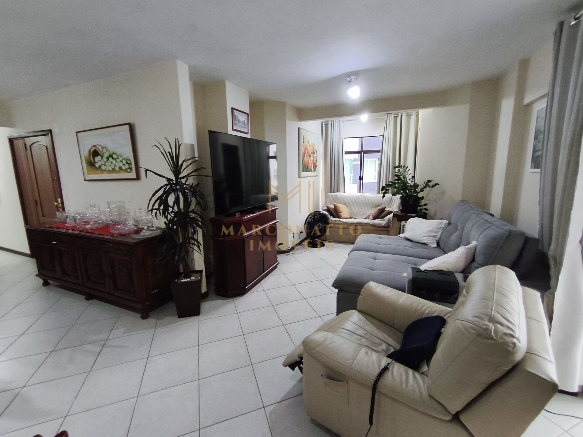 Apartamento, 3 quartos, 130 m² - Foto 2