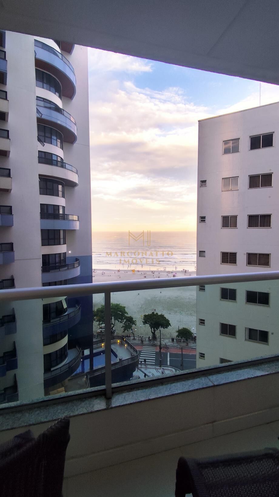 Apartamento para alugar com 2 quartos, 85m² - Foto 2