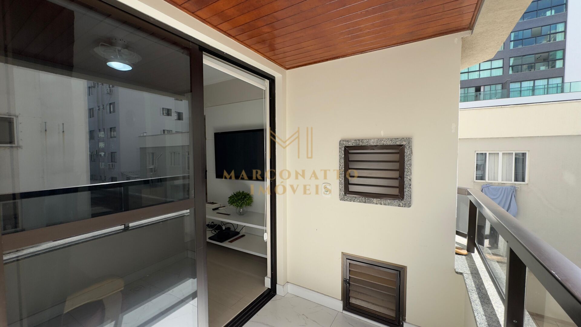 Apartamento para alugar com 2 quartos, 70m² - Foto 4
