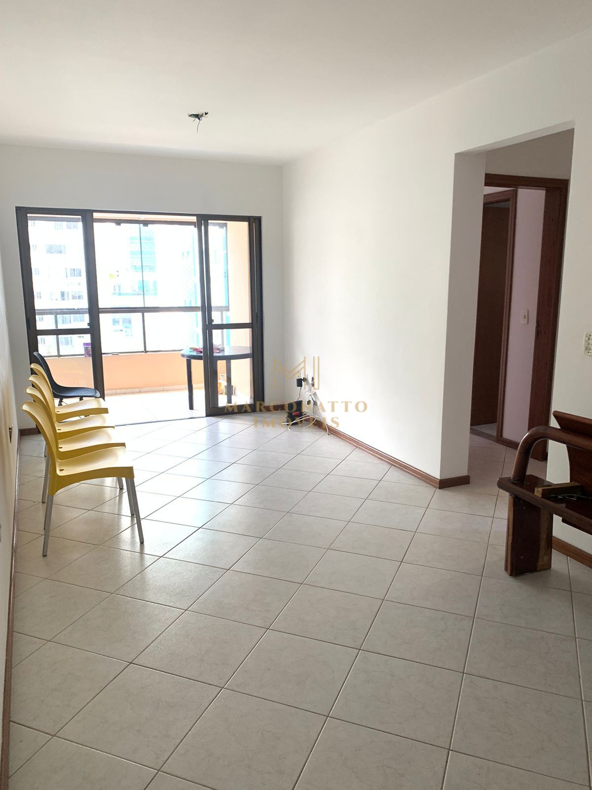 Apartamento à venda com 2 quartos, 85m² - Foto 4