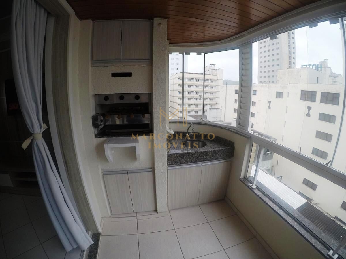 Apartamento à venda com 2 quartos, 66m² - Foto 4