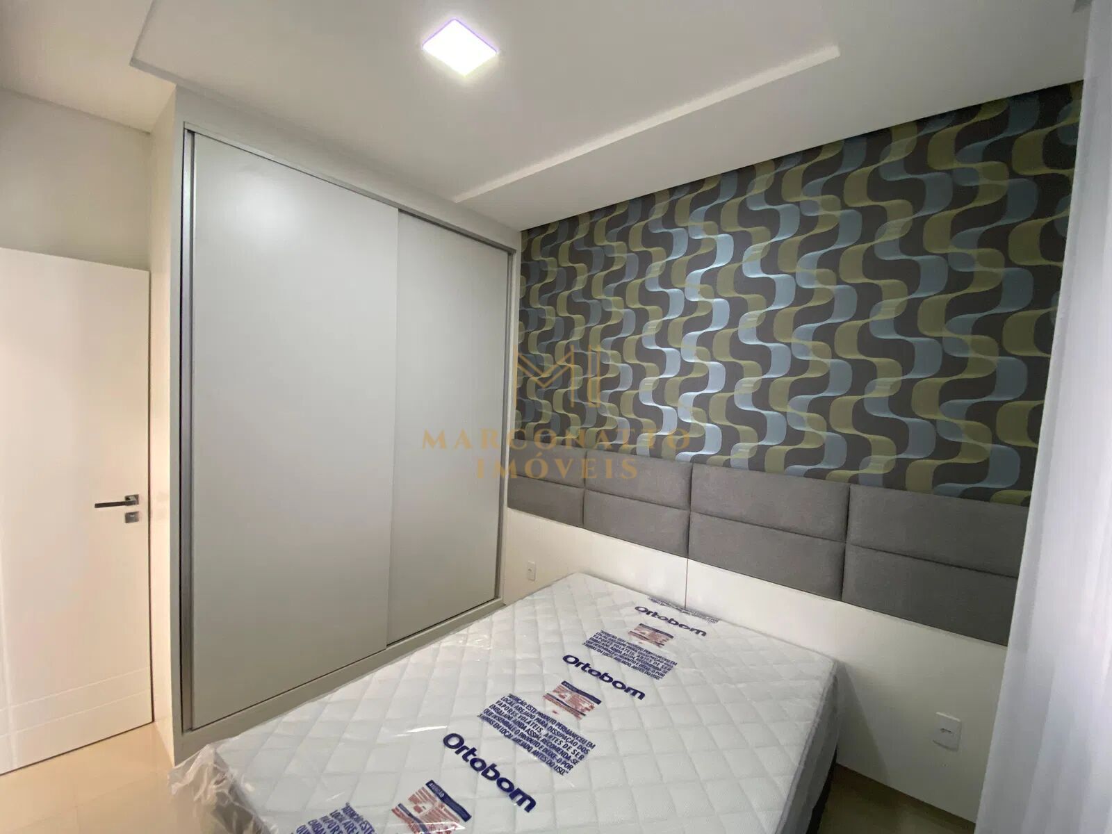 Apartamento à venda com 2 quartos, 65m² - Foto 12