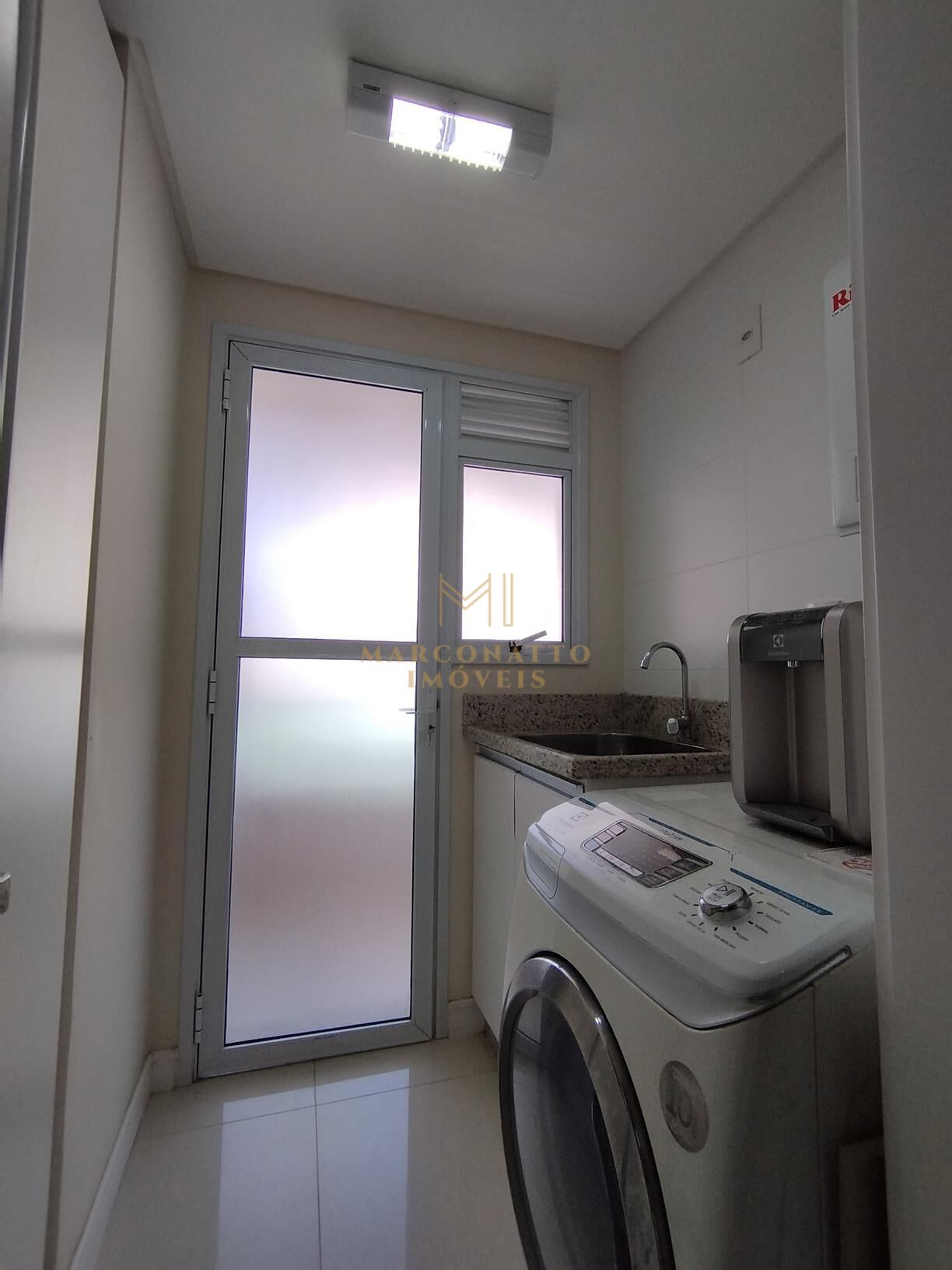 Apartamento para alugar com 3 quartos, 115m² - Foto 17