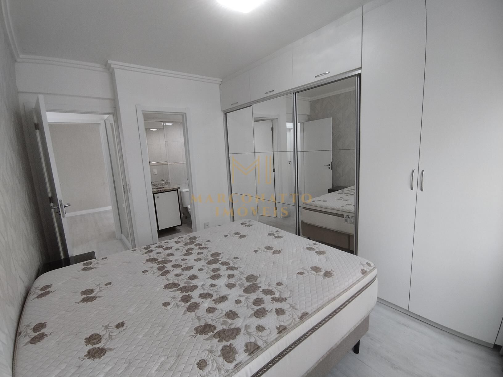 Apartamento à venda com 2 quartos, 72m² - Foto 19