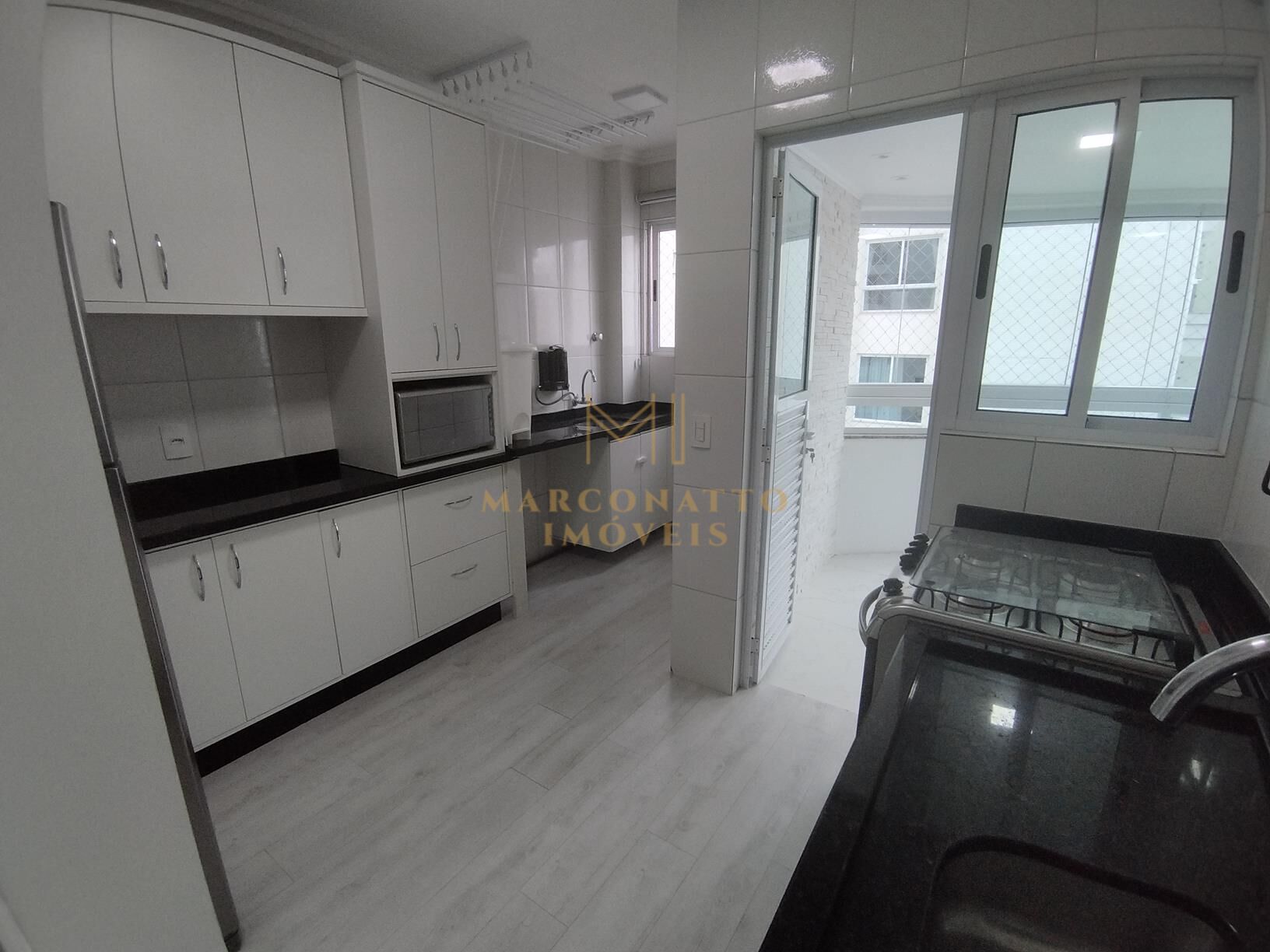 Apartamento à venda com 2 quartos, 72m² - Foto 7