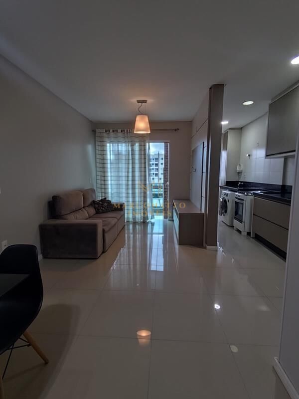 Apartamento para alugar com 2 quartos, 67m² - Foto 2