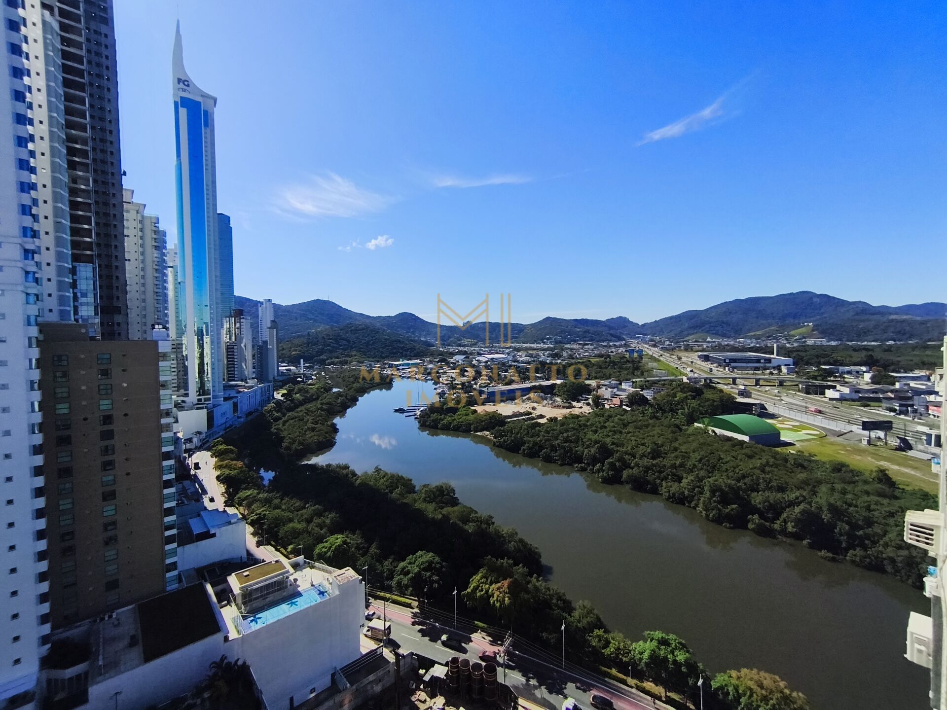 Cobertura, 4 quartos, 300 m² - Foto 4