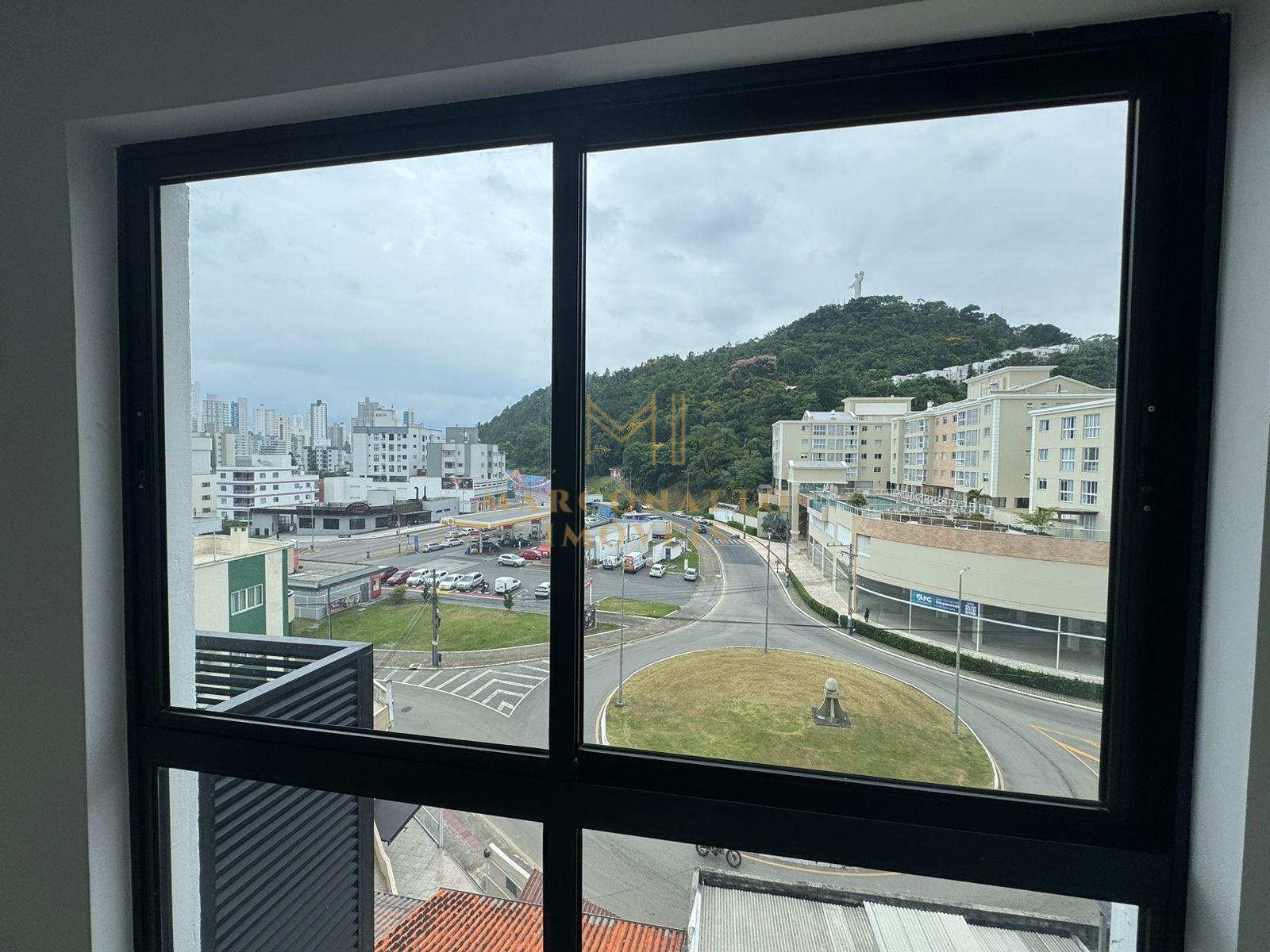 Apartamento à venda com 3 quartos, 73m² - Foto 5