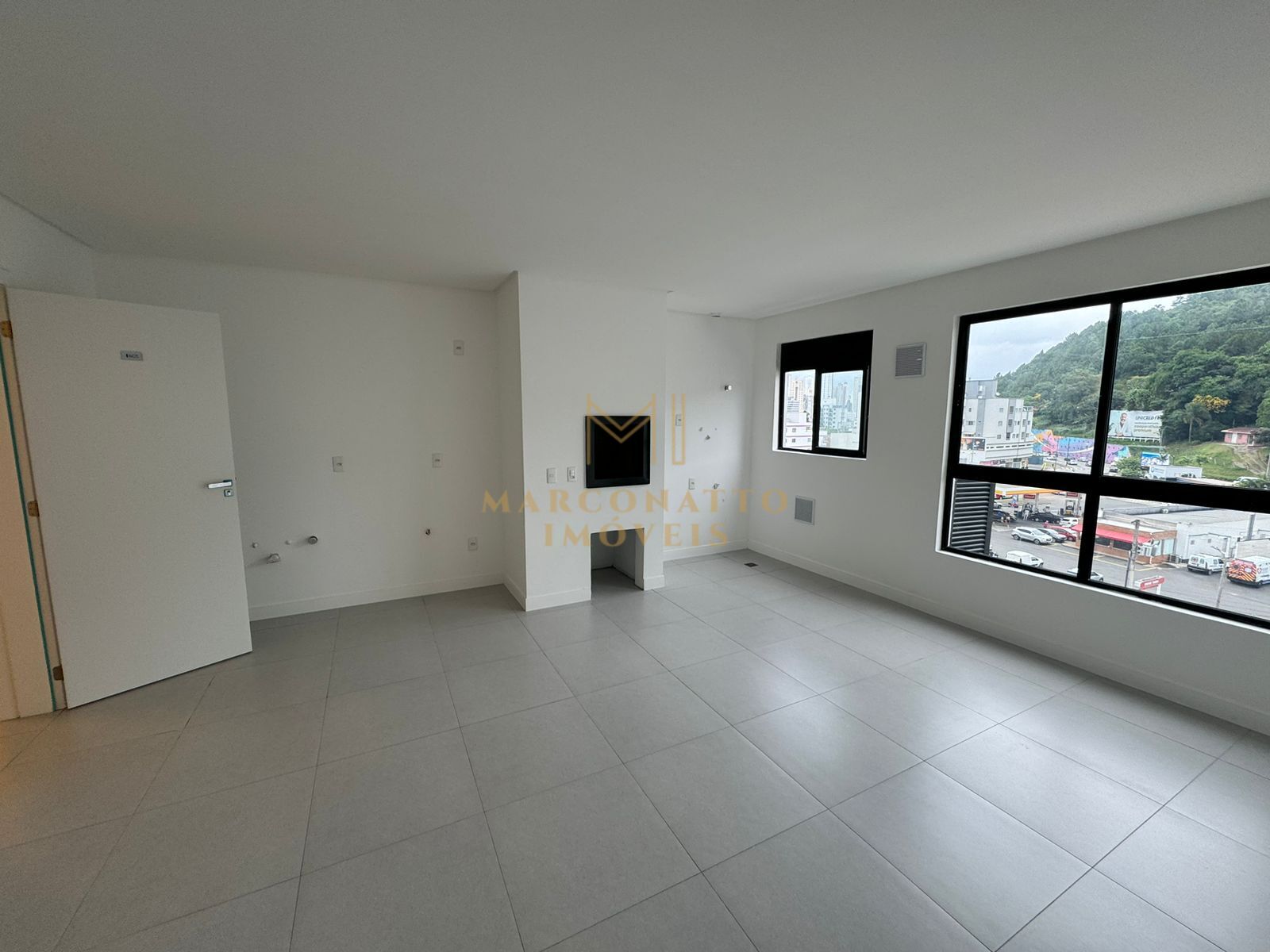 Apartamento à venda com 3 quartos, 73m² - Foto 2
