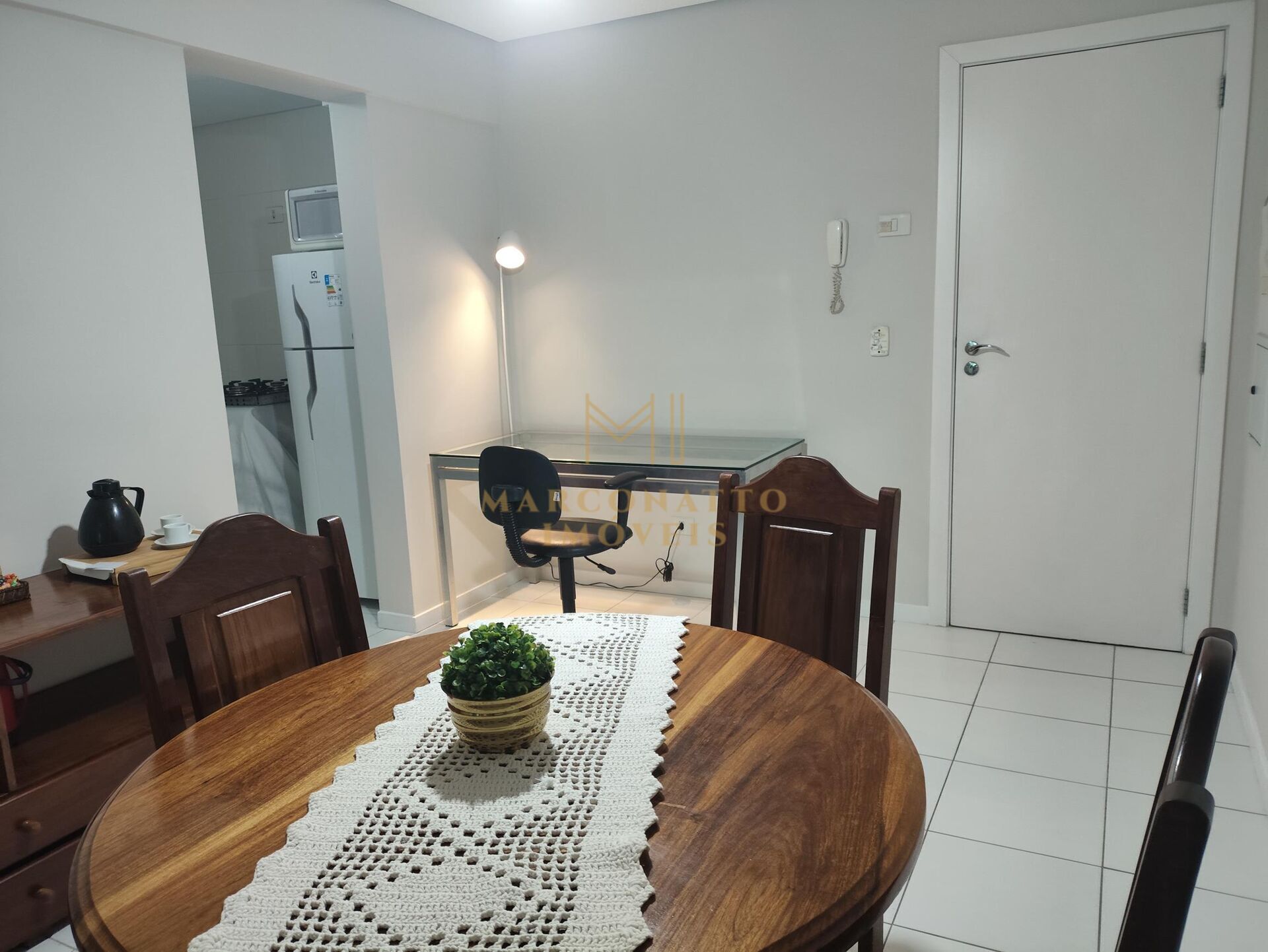 Apartamento para alugar com 1 quarto, 64m² - Foto 11