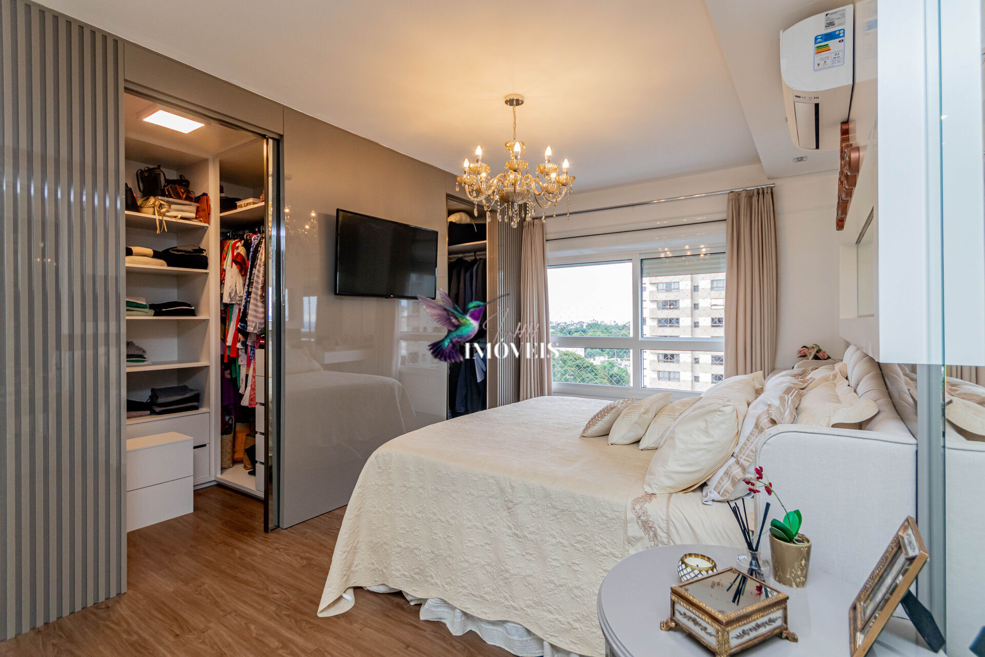 Apartamento à venda com 3 quartos, 209m² - Foto 31