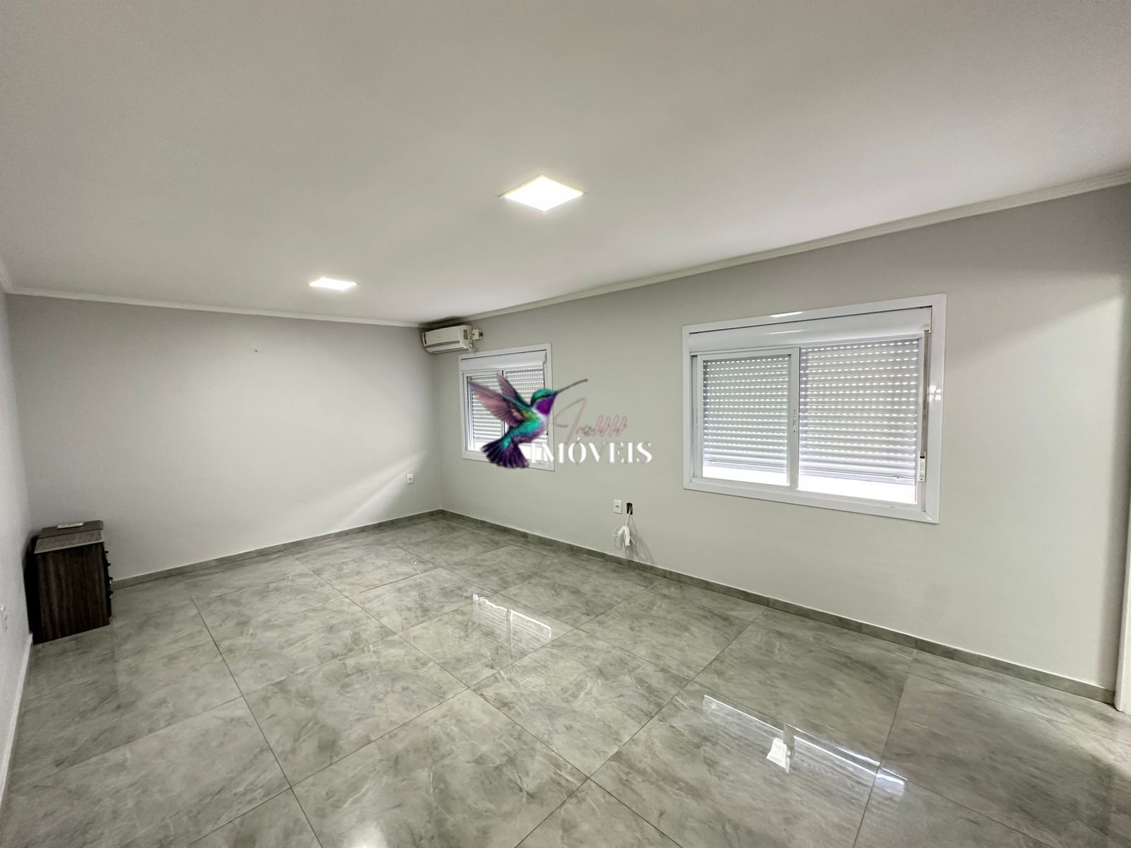 Casa à venda com 3 quartos, 360m² - Foto 23