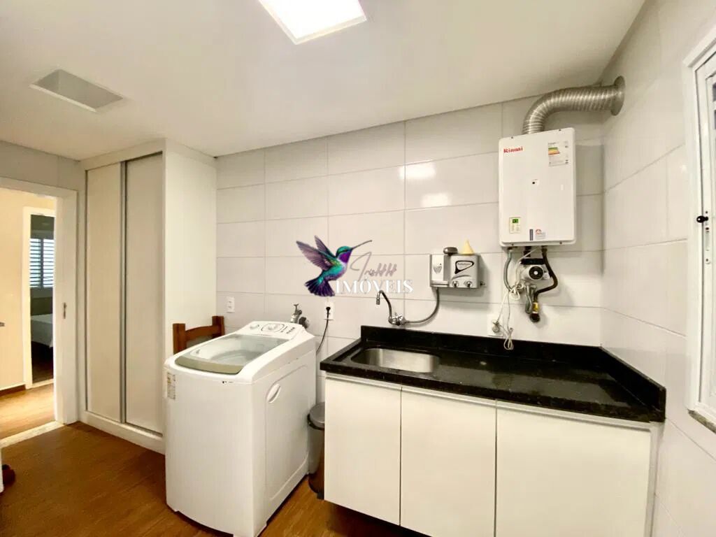 Casa à venda com 7 quartos, 425m² - Foto 25